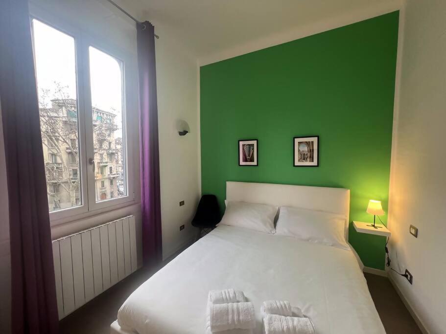 Florence Place Apartment Милано Екстериор снимка